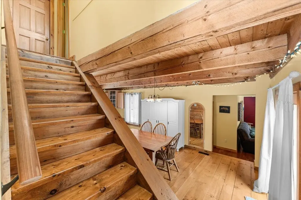 1595 Healdville Road Mount Holly VT 05758