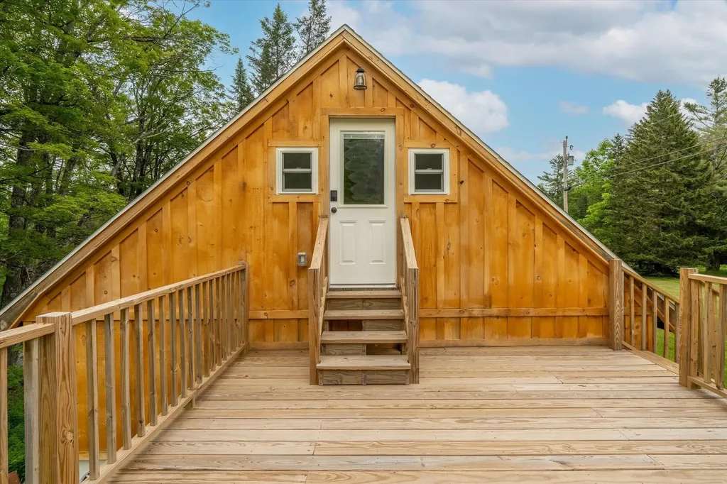 1595 Healdville Road Mount Holly VT 05758