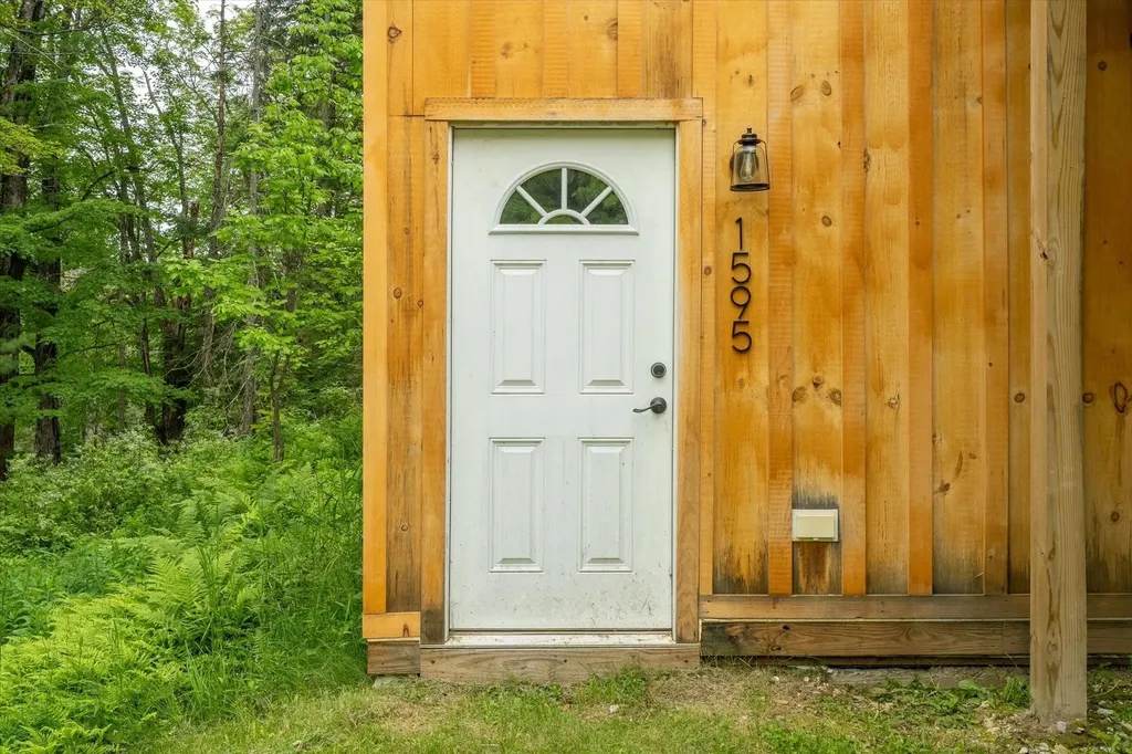 1595 Healdville Road Mount Holly VT 05758