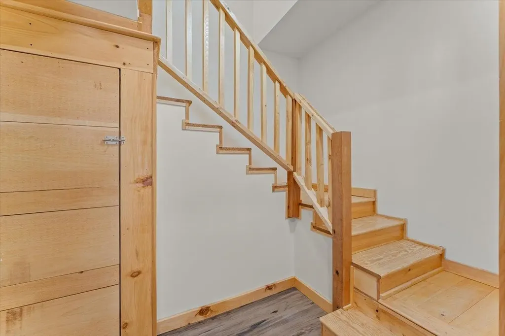 1595 Healdville Road Mount Holly VT 05758