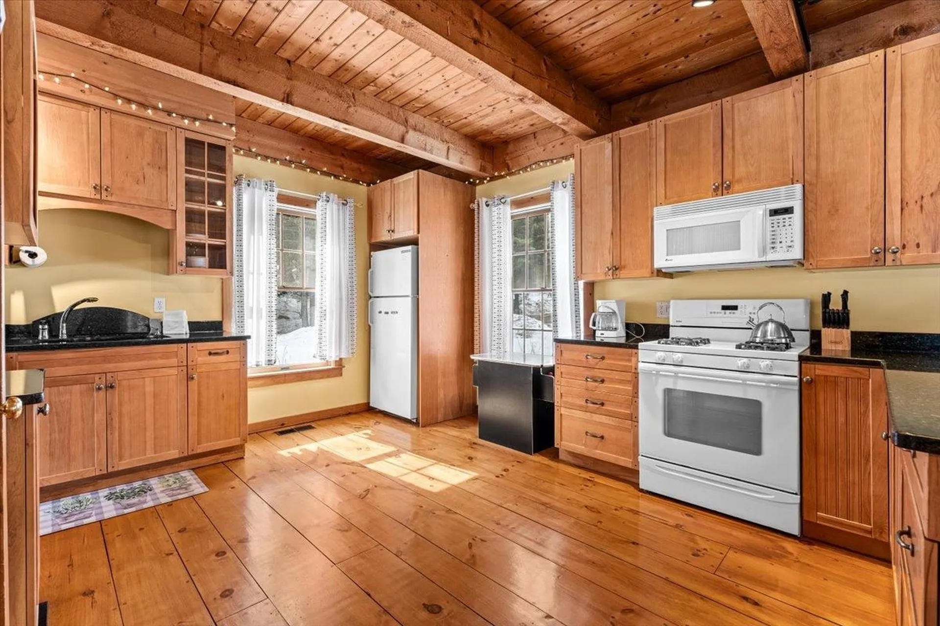 1595 Healdville Road Mount Holly VT 05758