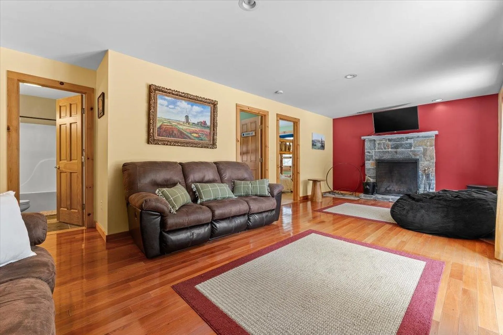 1595 Healdville Road Mount Holly VT 05758