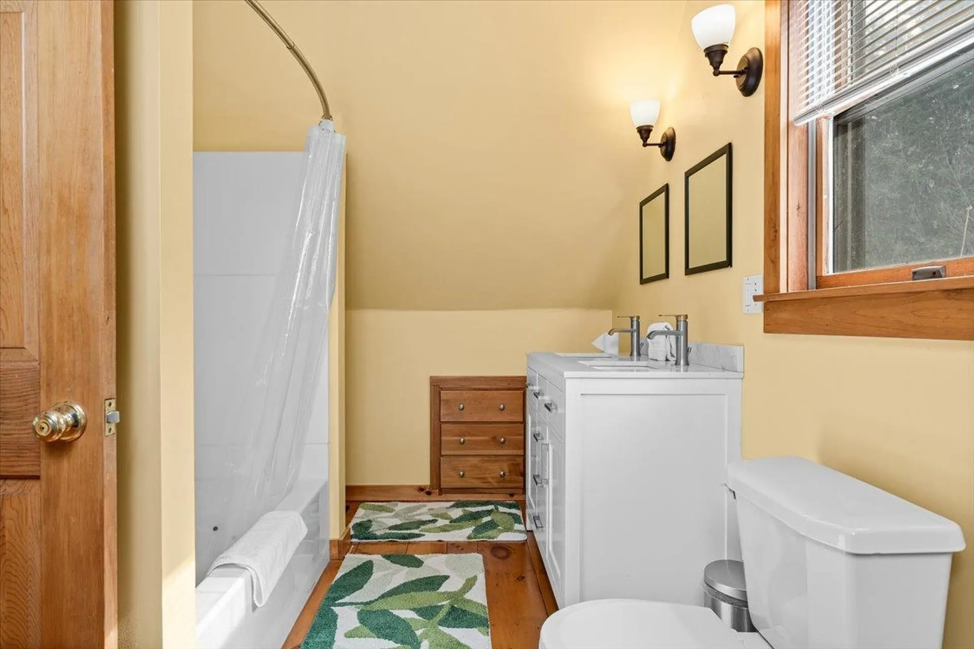 1595 Healdville Road Mount Holly VT 05758