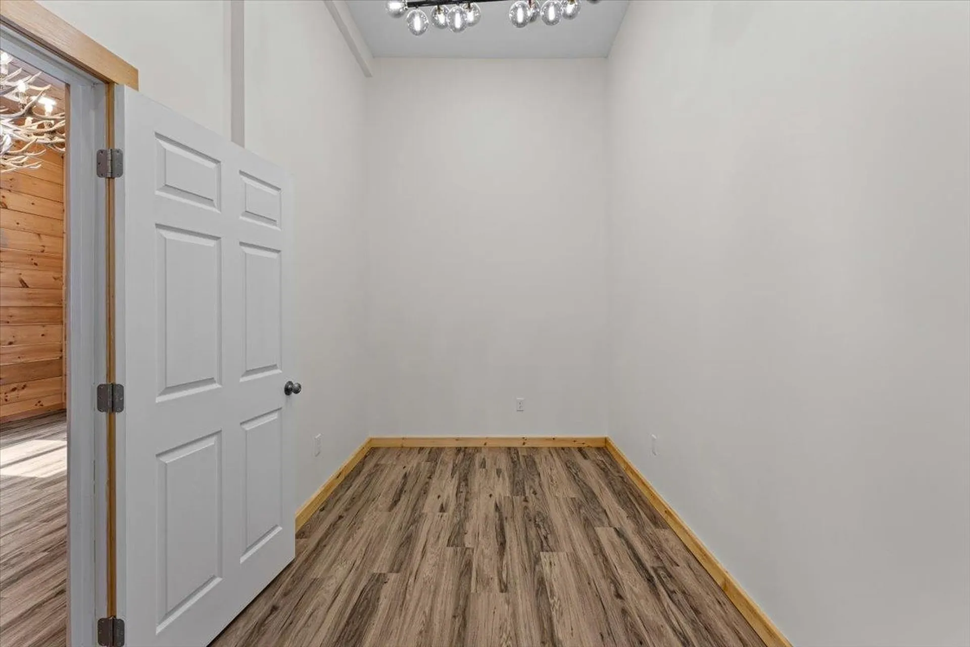 1595 Healdville Road Mount Holly VT 05758