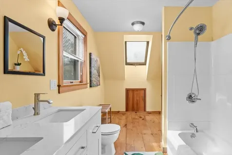 1595 Healdville Road Mount Holly VT 05758