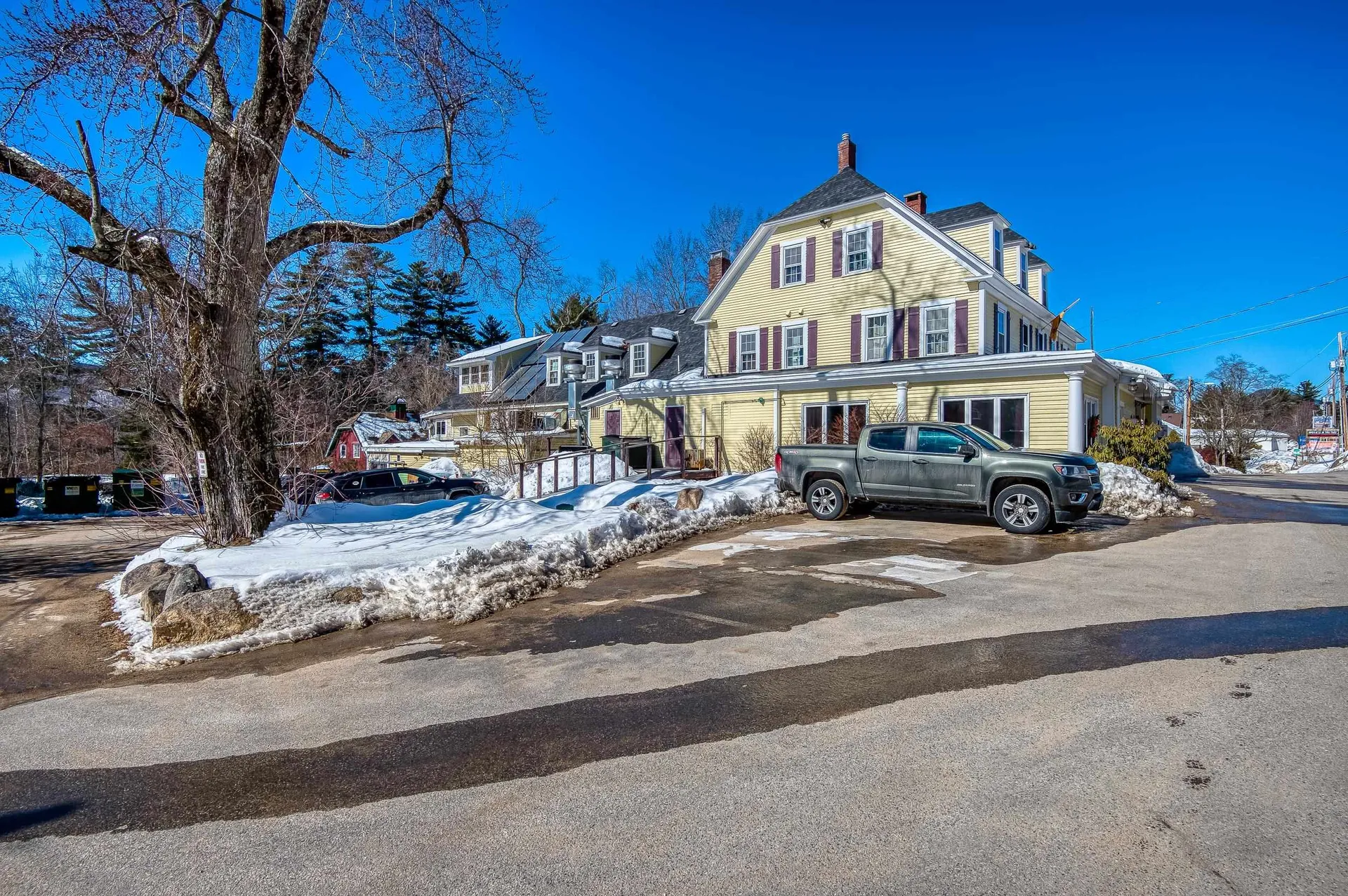 3360 & 3378 White Mountain Highway Conway NH 03860