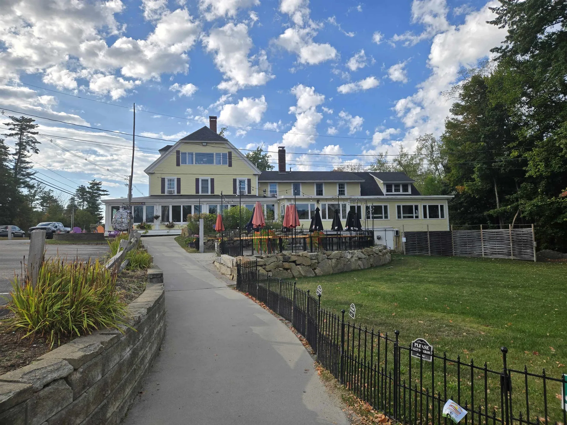 3360 & 3378 White Mountain Highway Conway NH 03860