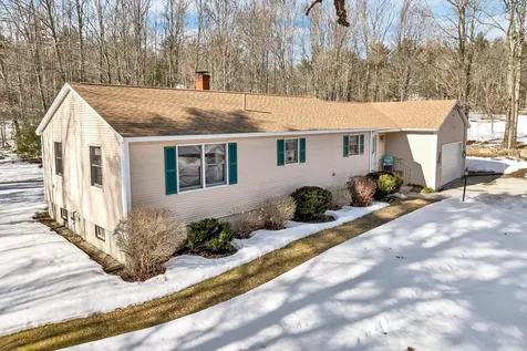 91 Lyford Road Brookfield NH 03872
