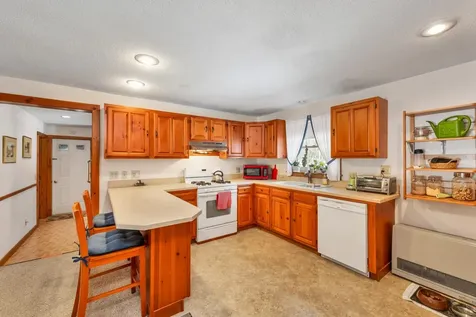 91 Lyford Road Brookfield NH 03872