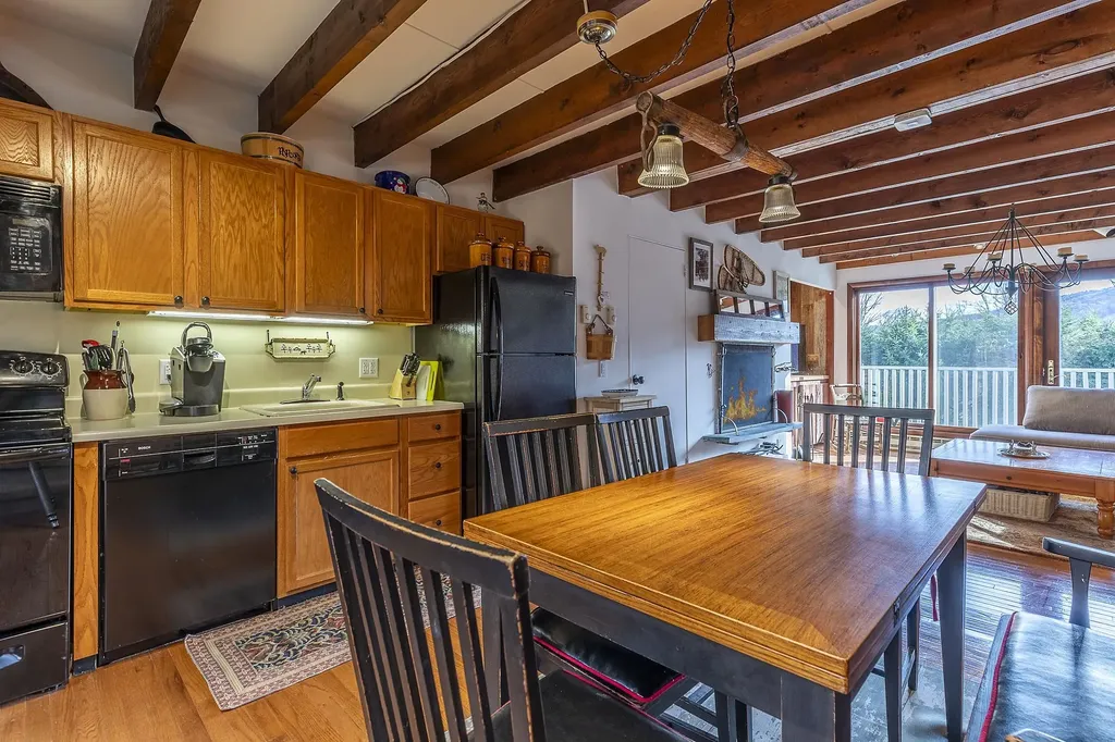 5 Red Hickory Road Winhall VT 05340