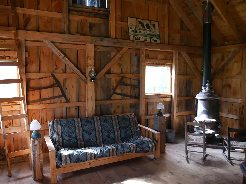 132 Lahue Road Holland VT 05830