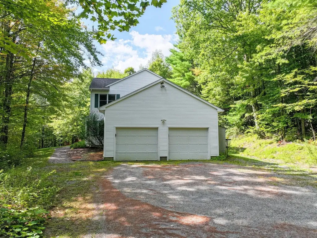 1752 Old Pump Road Essex VT 05452