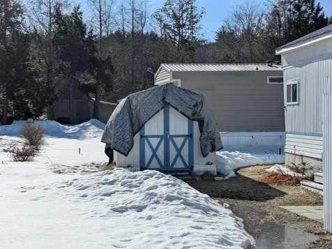 17 Twin Maples Park Charlestown NH 03603