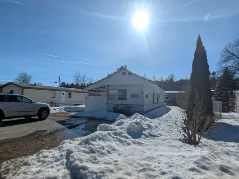 17 Twin Maples Park Charlestown NH 03603