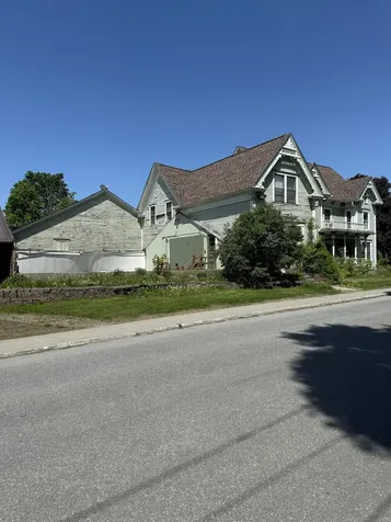 20 Elm Street Newport City VT 05855