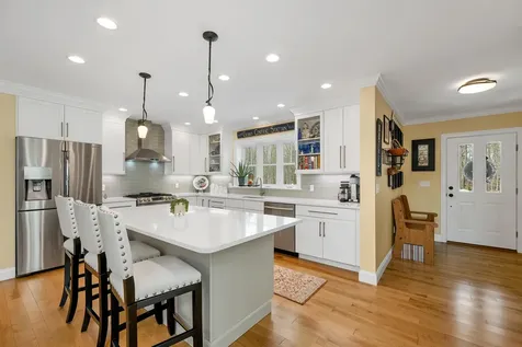 12 Lydia Lane Newington NH 03801