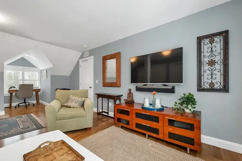 12 Lydia Lane Newington NH 03801