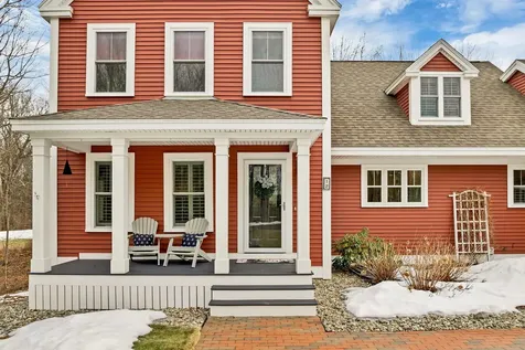 12 Lydia Lane Newington NH 03801