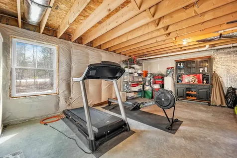 12 Lydia Lane Newington NH 03801