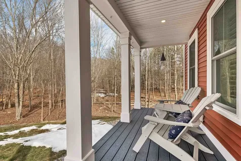 12 Lydia Lane Newington NH 03801