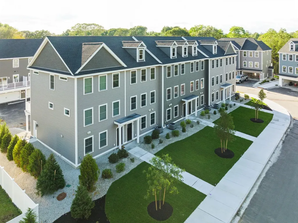 11 Juniper Lane Portsmouth NH 03801