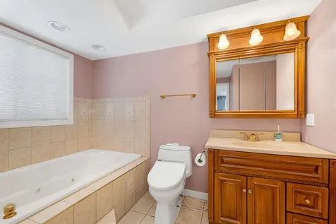 51 Bates Road Merrimack NH 03054