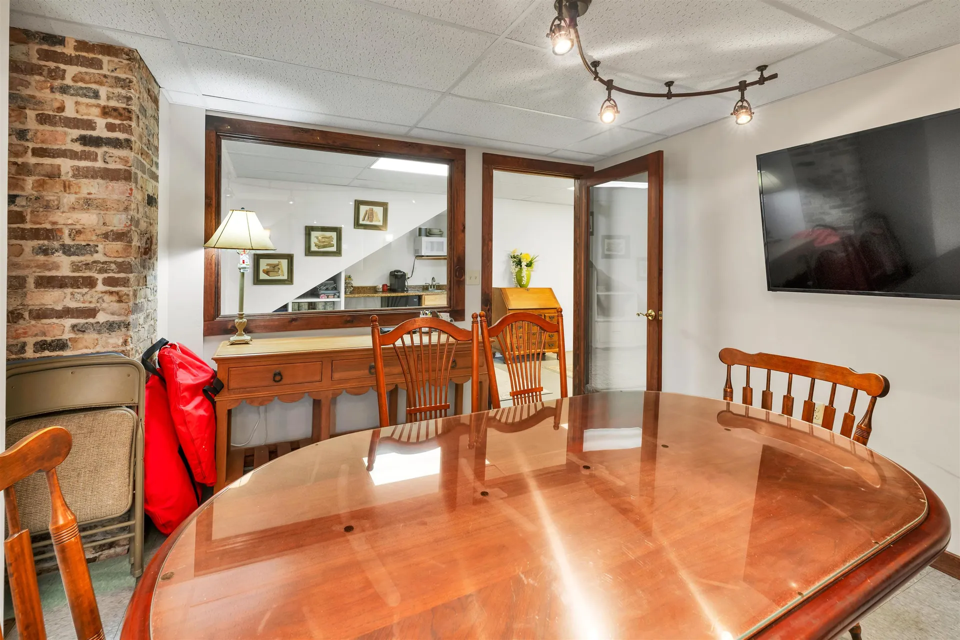 141 Main Street Alton NH 03809