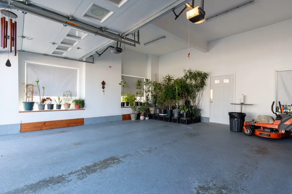 3 Greenleaf Drive Seabrook NH 03874