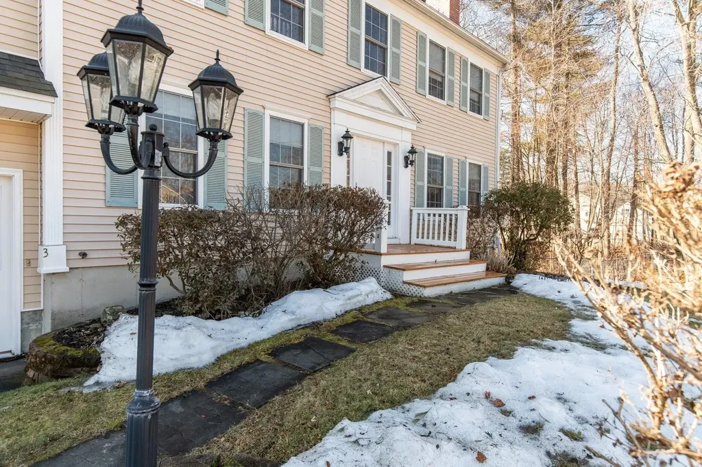 3 Greenleaf Drive Seabrook NH 03874