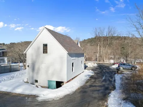 1142 Western Avenue Brattleboro VT 05301