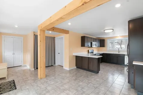 1142 Western Avenue Brattleboro VT 05301