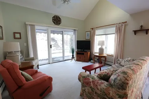 13 Cottage Court Hartford VT 05001