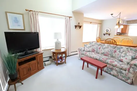 13 Cottage Court Hartford VT 05001