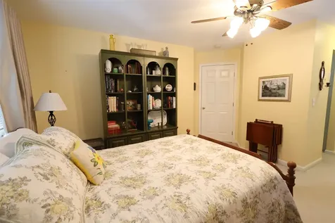 13 Cottage Court Hartford VT 05001