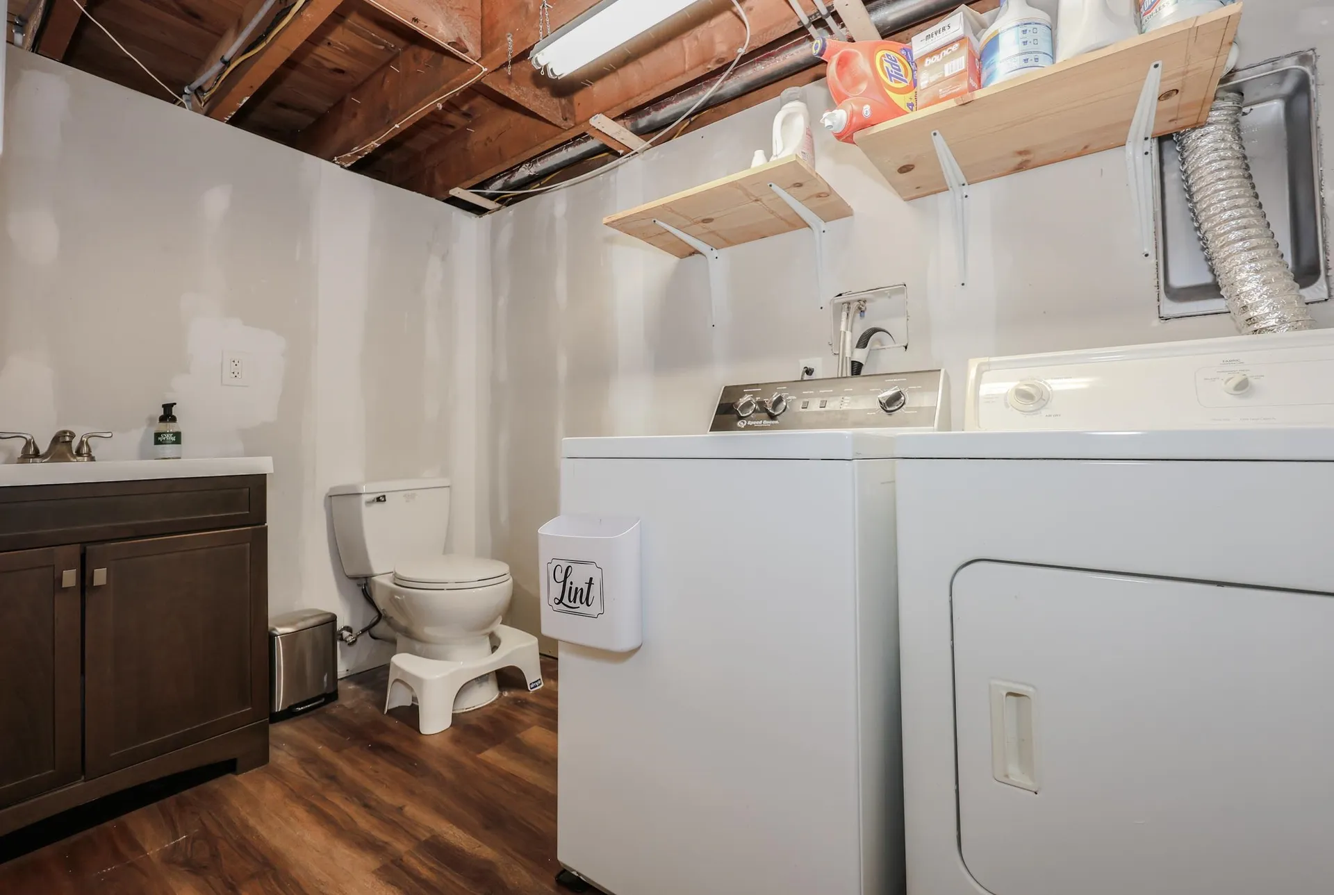 135 Glenwood Avenue Manchester NH 03102