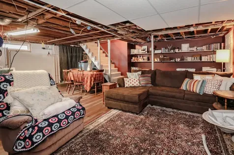 135 Glenwood Avenue Manchester NH 03102