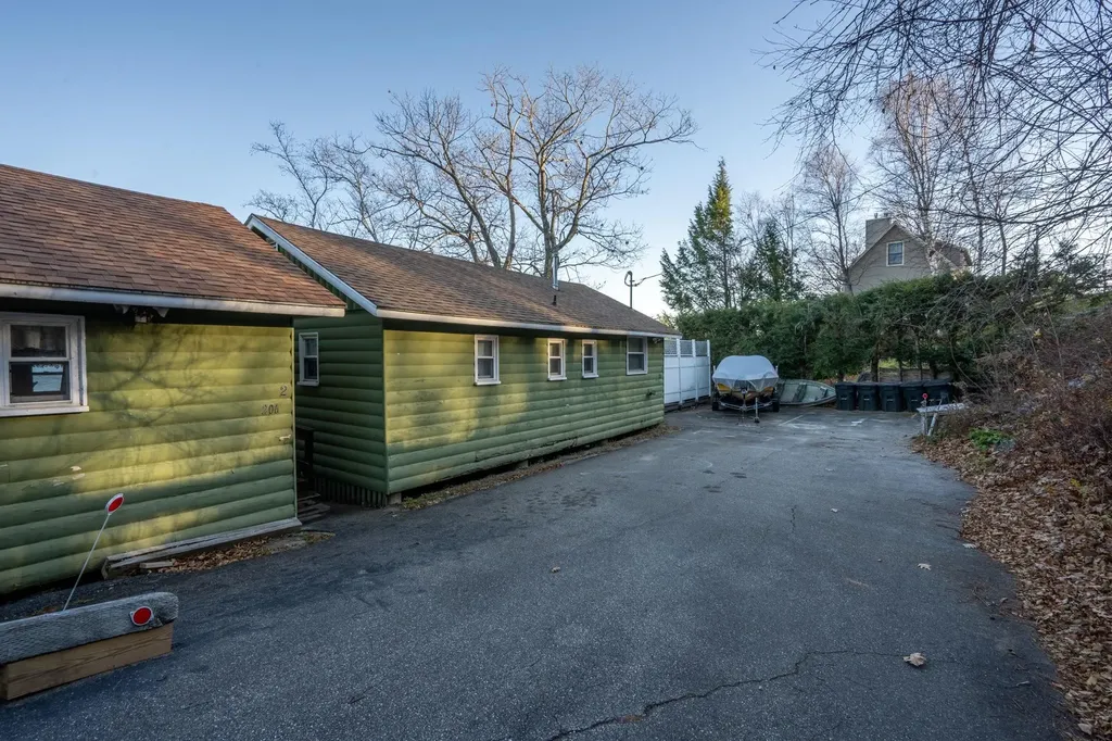 204 Route 11-d Alton NH 03810