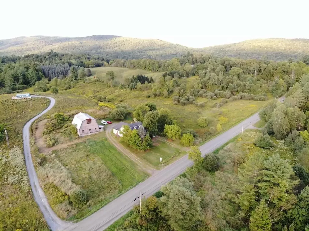 852 Pollander Road Cambridge VT 05464