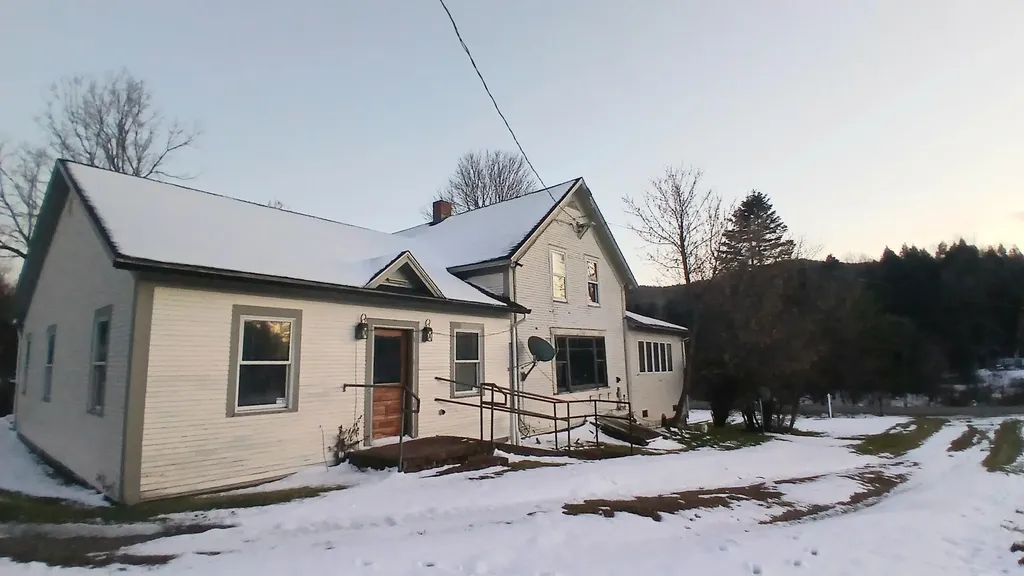 852 Pollander Road Cambridge VT 05464