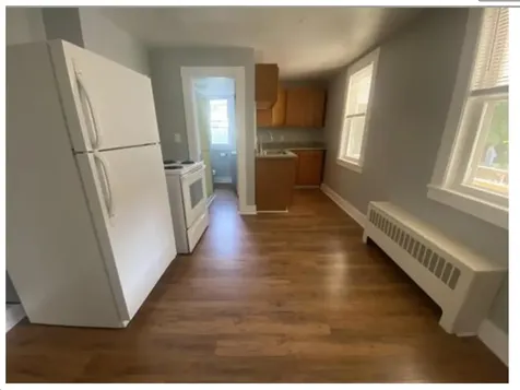 27 Elm Street Newmarket NH 03857