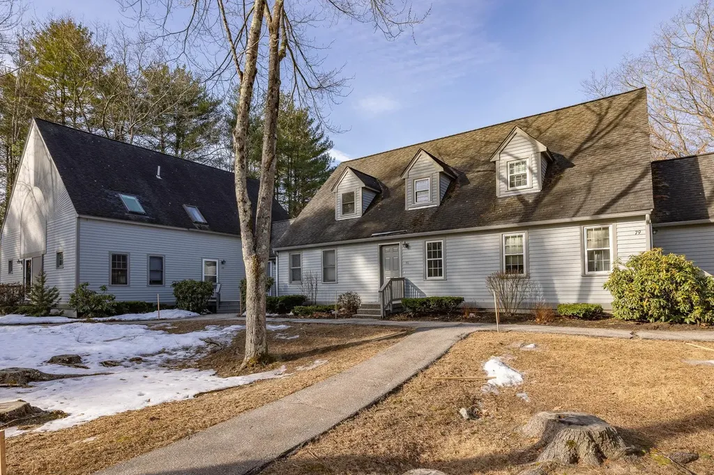 80 Glengarry Drive Stratham NH 03885