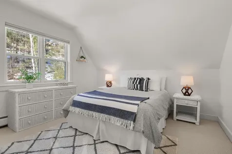 43 Perkins Lane Stowe VT 05672