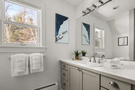 43 Perkins Lane Stowe VT 05672