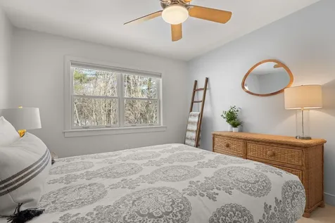 43 Perkins Lane Stowe VT 05672
