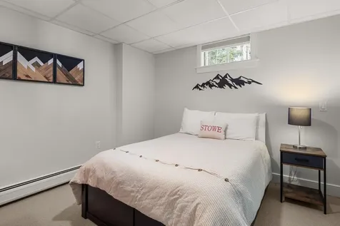 43 Perkins Lane Stowe VT 05672