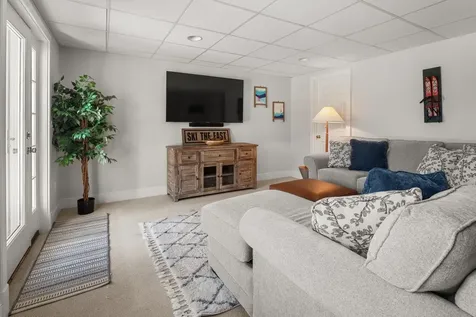 43 Perkins Lane Stowe VT 05672