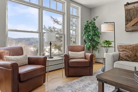 43 Perkins Lane Stowe VT 05672