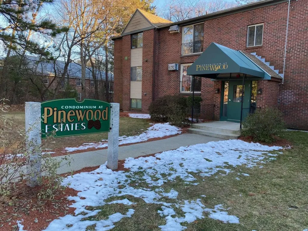 127 English Village Road Manchester NH 03102