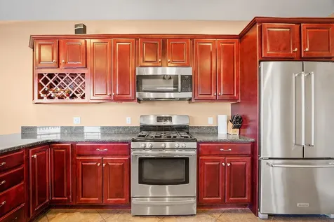 54 Orchard Hill Road Epping NH 03042-1812