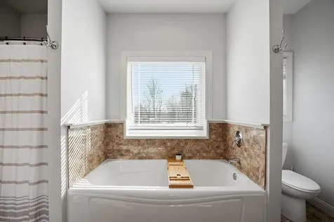 54 Orchard Hill Road Epping NH 03042-1812